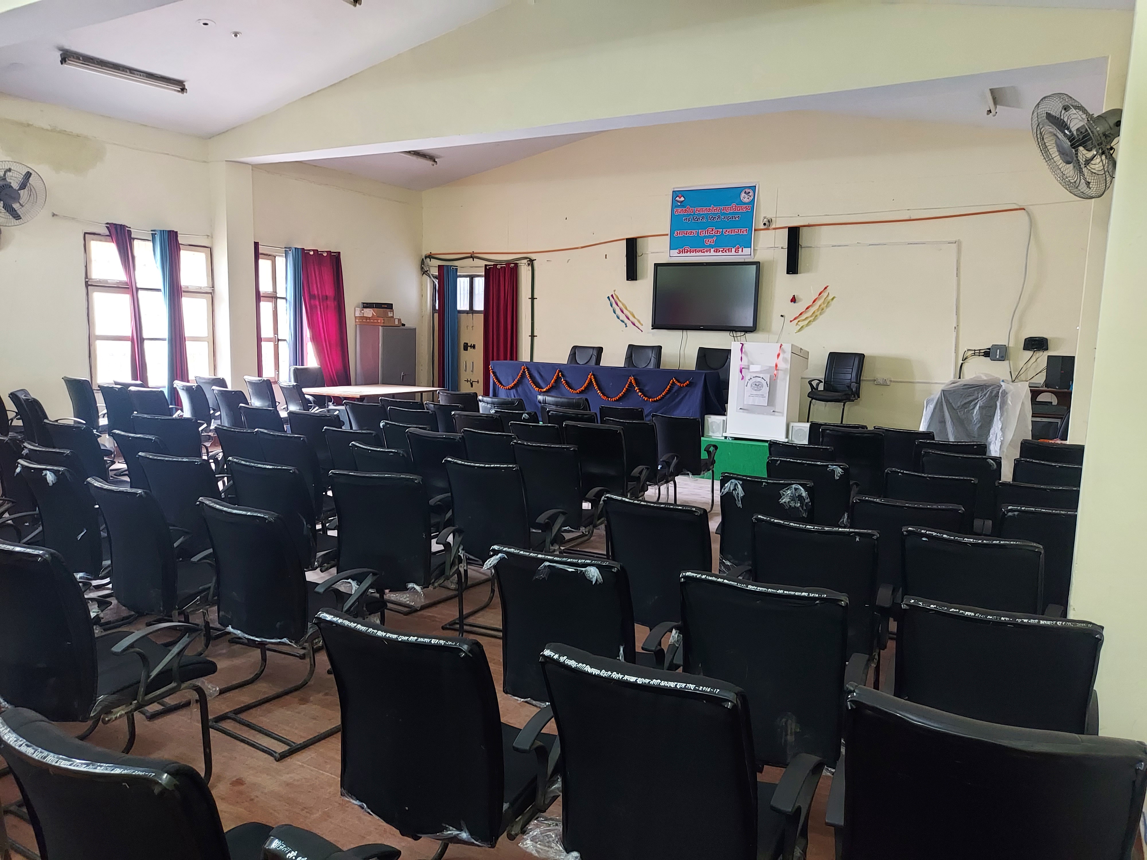 seminar hall 22.jpg